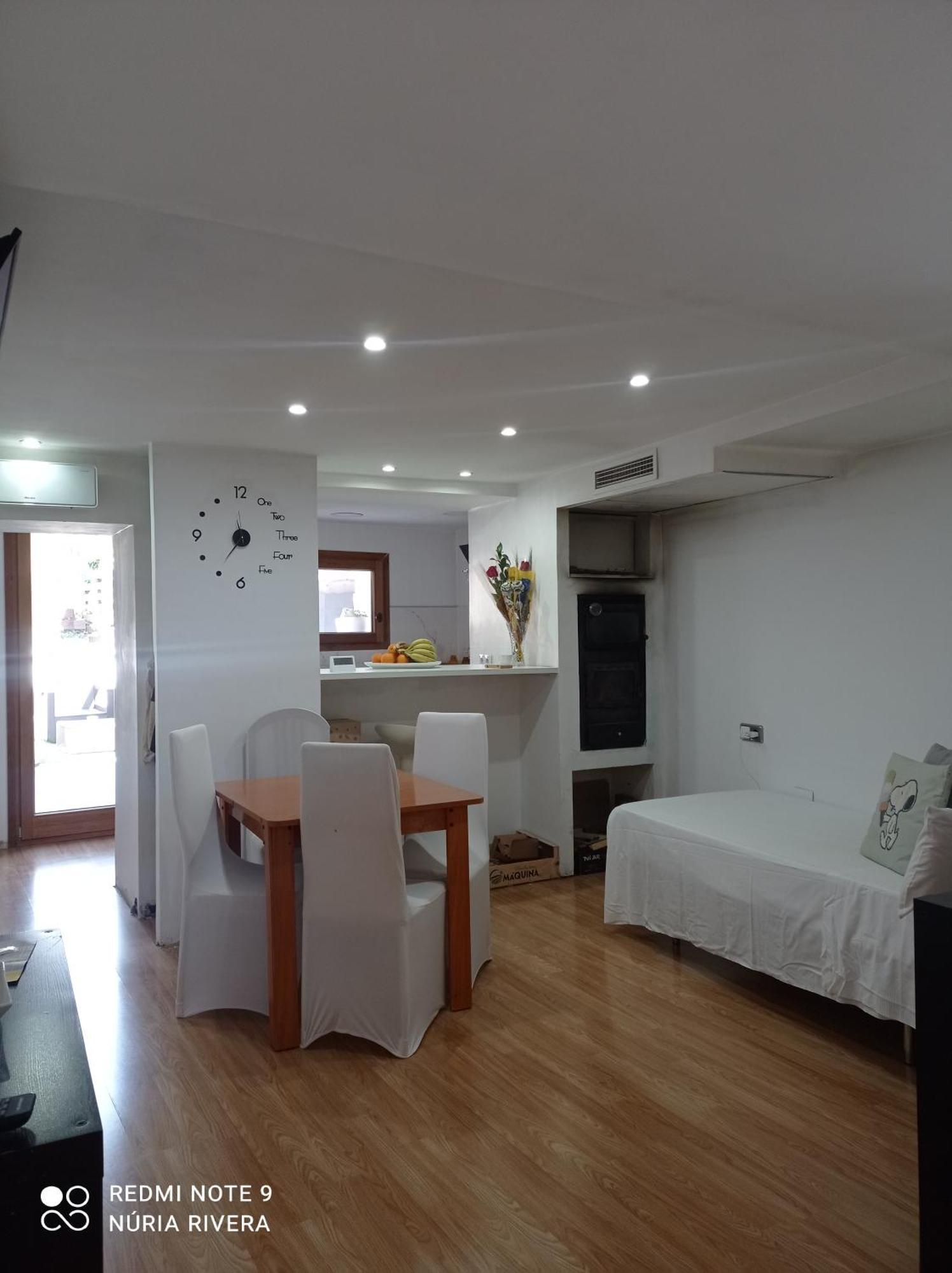 A&E.Escornalbou Bed and Breakfast Vilanova de Escornalbou Exteriör bild