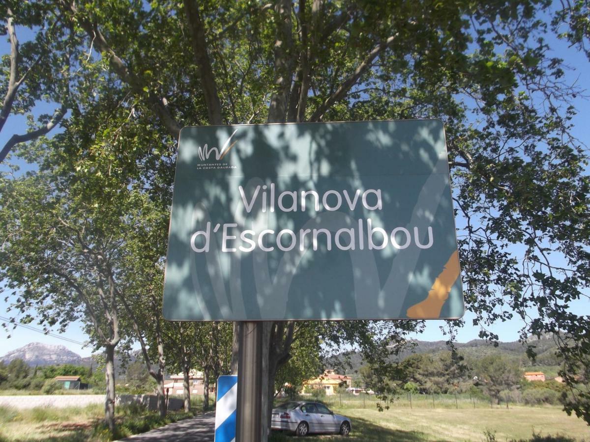 A&E.Escornalbou Bed and Breakfast Vilanova de Escornalbou Exteriör bild