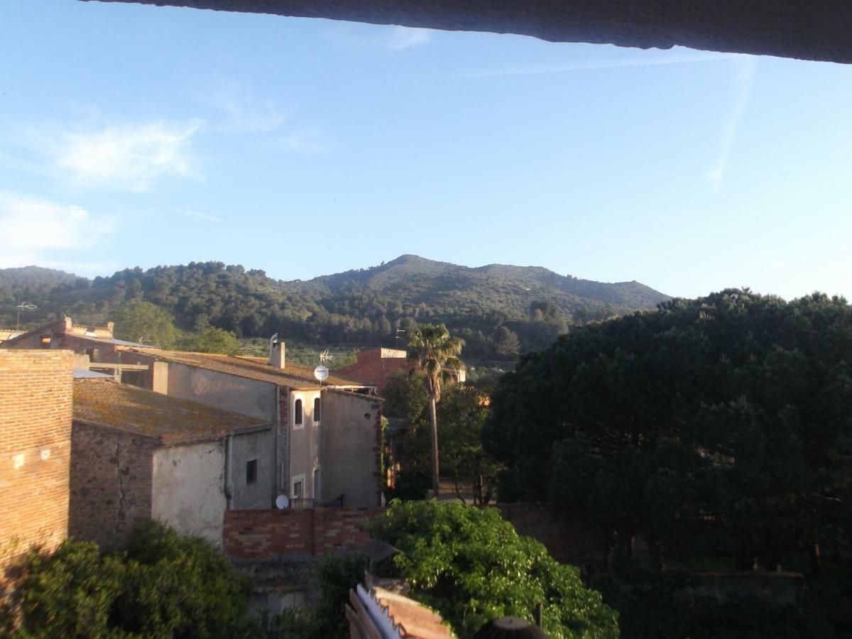 A&E.Escornalbou Bed and Breakfast Vilanova de Escornalbou Exteriör bild