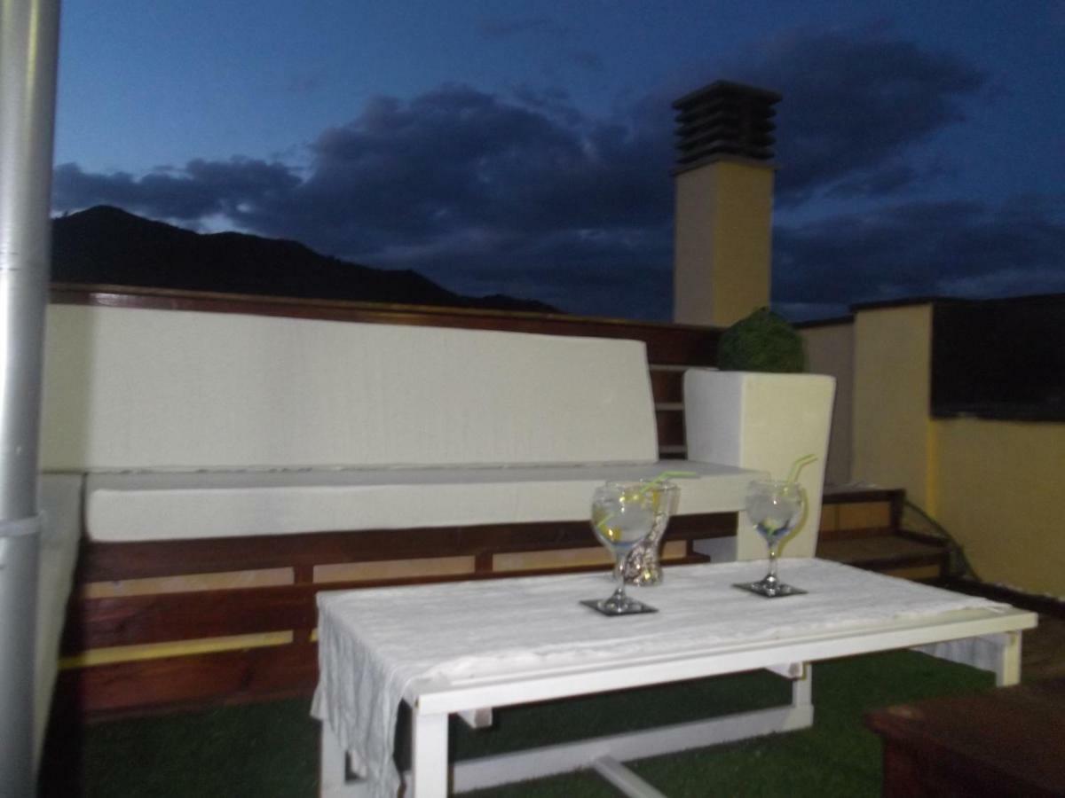 A&E.Escornalbou Bed and Breakfast Vilanova de Escornalbou Exteriör bild